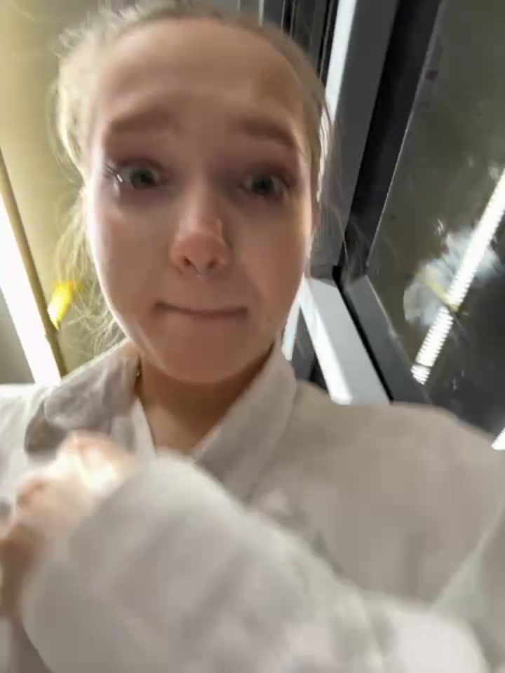 bambi_lu - Stripchat webcam show • Monday, August 4, 2025 #Flashing #Nylon #RolePlay